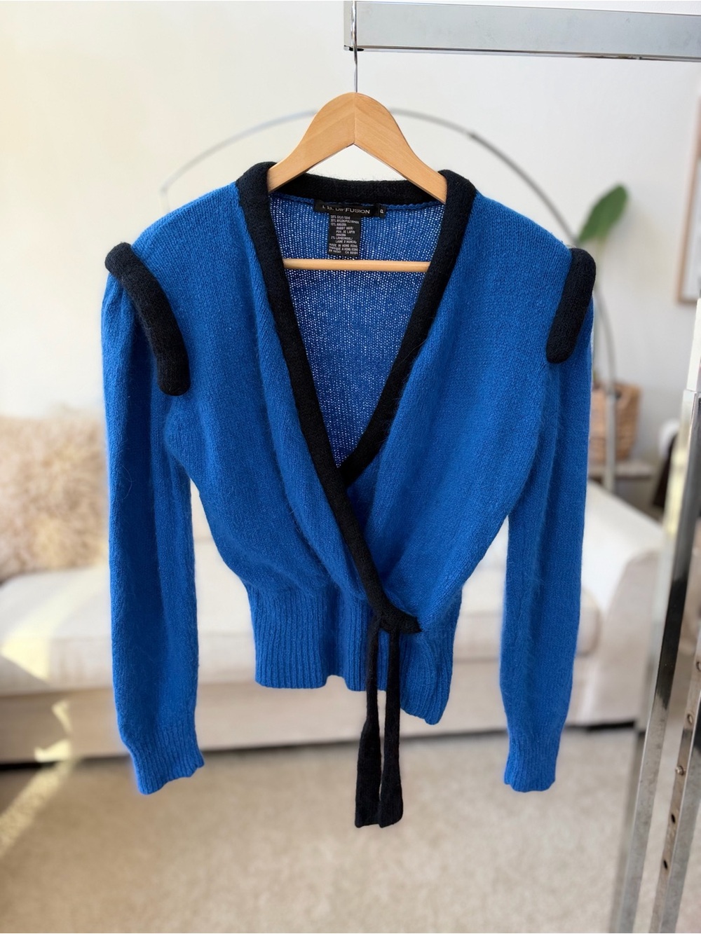 Vintage I.B. Diffusion Silk Angora Wrap Sweater Padded Shoulders Size P/M
